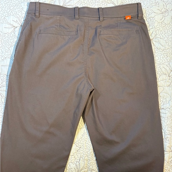 NIKE Dri- Fit Flat Front Classic Pants in Gray Mens Size 34x30 - Picture 6 of 13